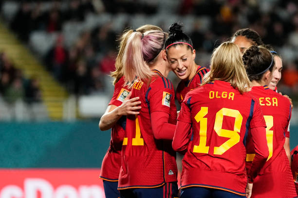 快速地采取 快速地采取