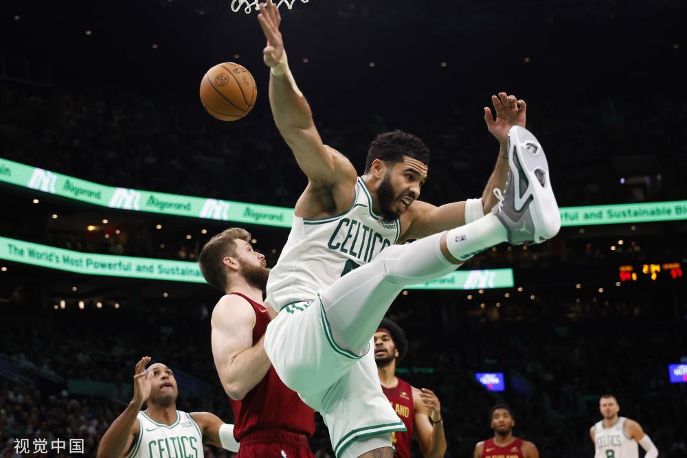 以及场上的 以及场上的