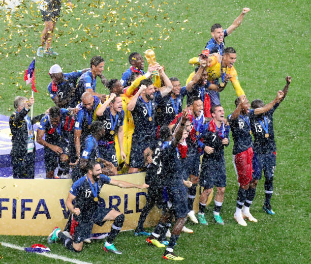 尤其是对年 尤其是对年