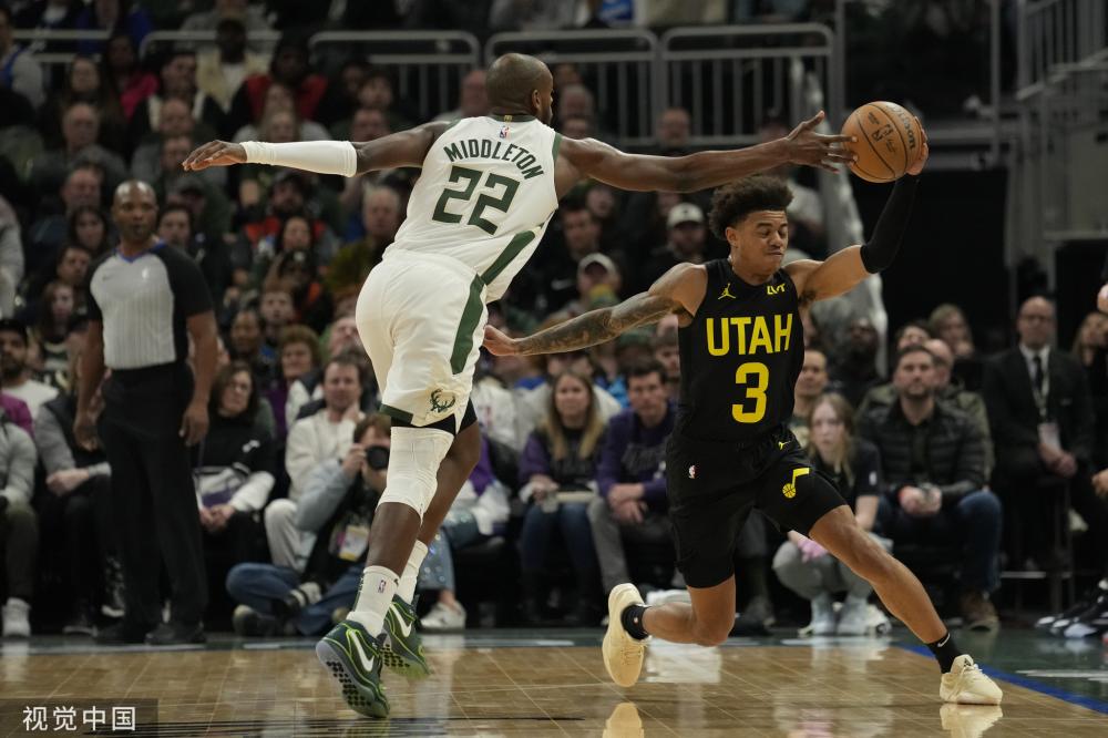 显得更加合 显得更加合